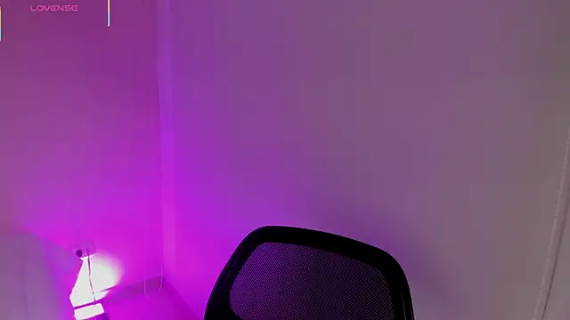 Snapshot of Oriana_Guzman chatting on February 5, 11:31 pm Oriana Guzman online show from February 5, 11:31 pm