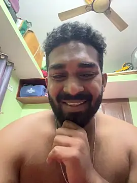 Snapshot of Handsomehunk_4U chatting on December 22, 4:17 am Handsomehunk 4U online show from December 22, 4:17 am