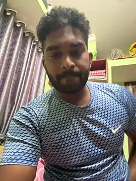 Snapshot of Handsomehunk_4U chatting on January 26, 6:07 am Handsomehunk 4U online show from January 26, 6:07 am