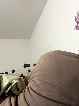 Snapshot of SexyB214 chatting on November 2, 12:35 am SexyB214 online show from November 2, 12:35 am