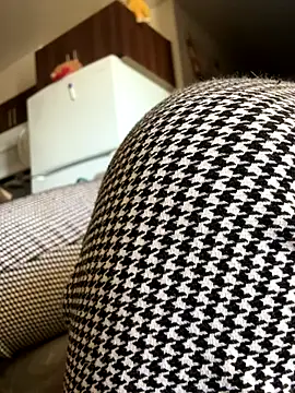 Snapshot of SexyB214 chatting on November 6, 10:32 pm SexyB214 online show from November 6, 10:32 pm