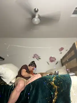 Snapshot of SexyB214 chatting on November 16, 3:34 am SexyB214 online show from November 16, 3:34 am