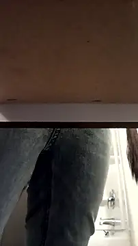 Snapshot of SexyB214 chatting on March 16, 8:13 pm SexyB214 online show from March 16, 8:13 pm