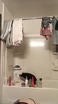 Snapshot of SexyB214 chatting on March 20, 7:46 am SexyB214 online show from March 20, 7:46 am