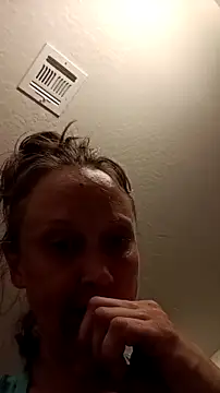 Snapshot of SexyB214 chatting on March 21, 12:26 am SexyB214 online show from March 21, 12:26 am