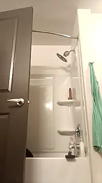 Snapshot of SexyB214 chatting on March 23, 4:00 pm SexyB214 online show from March 23, 4:00 pm