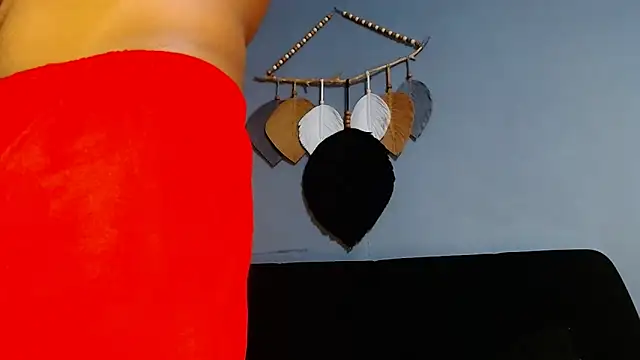 Snapshot of Grandeygruesa1 chatting on December 29, 5:42 am Grandeygruesa1 online show from December 29, 5:42 am