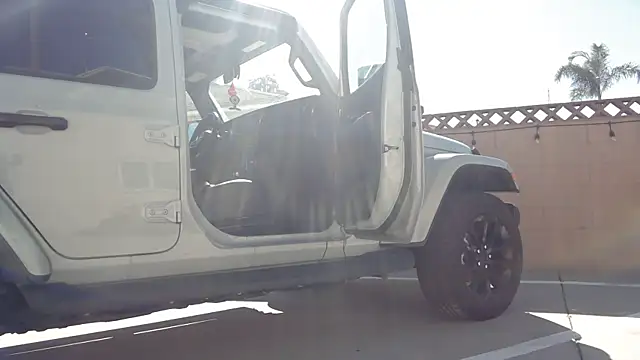 NatalieKneals online show from October 29, 8:43 pm