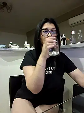 Milf Abigail online show from November 25, 2:11 am