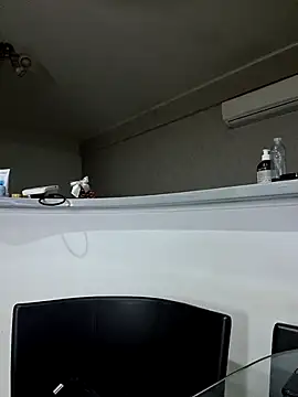 Milf Abigail online show from February 12, 3:23 am