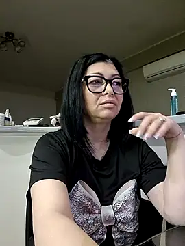 Milf Abigail online show from March 30, 1:50 am