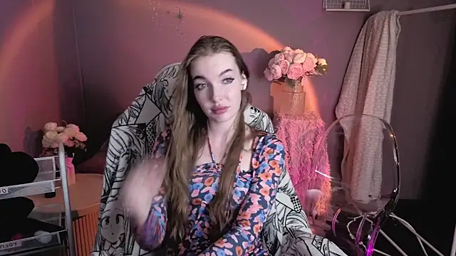 Snapshot of LissaCain chatting on June 30, 3:24 pm LissaCain online show from June 30, 3:24 pm