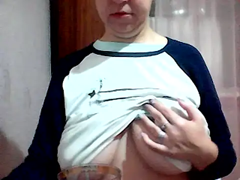 AnaXBerry online show from December 5, 6:33 pm