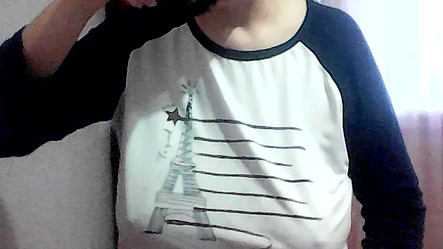 Snapshot of AnaXBerry chatting on December 5, 6:44 am AnaXBerry online show from December 5, 6:44 am