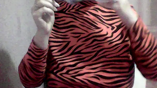 Snapshot of AnaXBerry chatting on January 12, 6:02 pm AnaXBerry online show from January 12, 6:02 pm