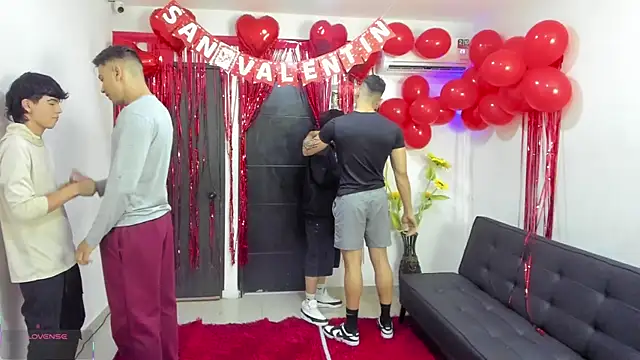 badguyss bisex online show from February 10, 11:36 am