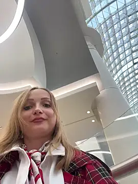 Snapshot of LadyTatiana_Madam chatting on December 4, 3:10 pm LadyTatiana Madam online show from December 4, 3:10 pm