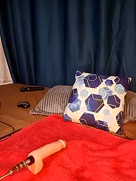 Snapshot of queen_arianna chatting on December 27, 8:02 am queen arianna online show from December 27, 8:02 am