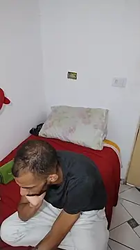 Snapshot of UncutToyBoy23cm chatting on March 16, 7:06 pm UncutToyBoy23cm online show from March 16, 7:06 pm