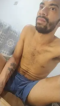 Snapshot of UncutToyBoy23cm chatting on October 23, 6:39 pm UncutToyBoy23cm online show from October 23, 6:39 pm