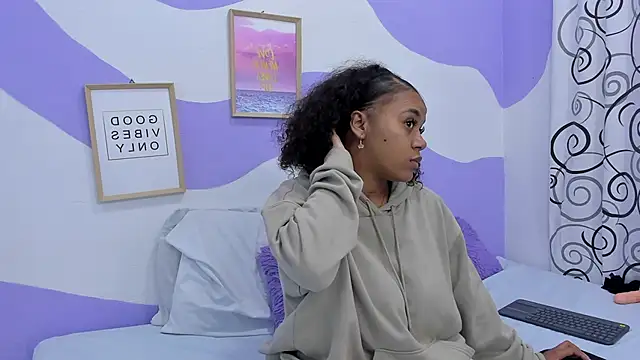 MONAAXXX  online show from March 20, 12:11 pm