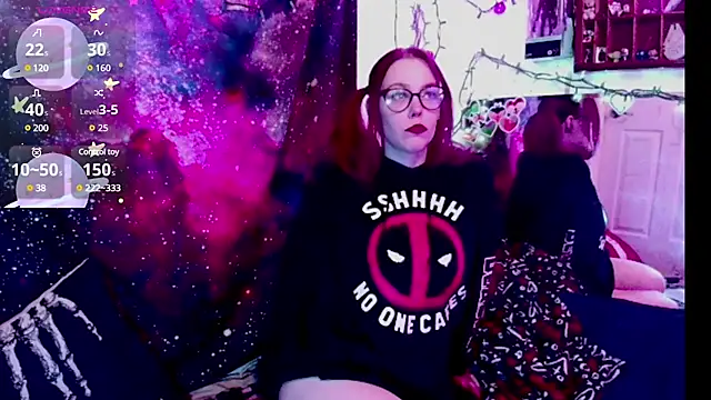 EverlyEster online show from January 12, 5:34 am