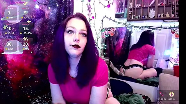 EverlyEster online show from February 8, 8:20 am