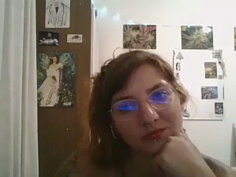 Snapshot of SweetyBabyDemon chatting on February 4, 10:45 pm SweetyBabyDemon online show from February 4, 10:45 pm