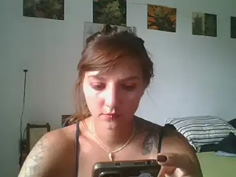 Snapshot of SweetyBabyDemon chatting on February 27, 2:00 pm SweetyBabyDemon online show from February 27, 2:00 pm