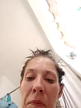 gorgeous11 online show from February 18, 9:20 pm