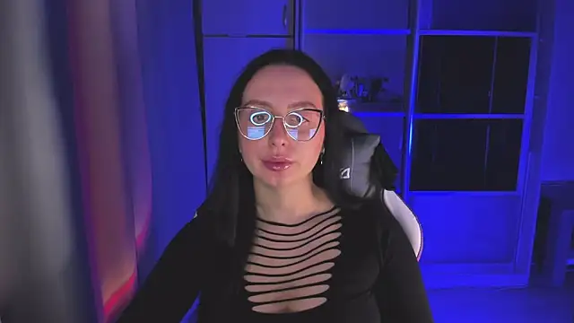 Snapshot of Christy_Calypso chatting on November 6, 3:35 pm Christy Calypso online show from November 6, 3:35 pm