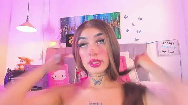 Snapshot of Andrea_flow chatting on December 2, 2:30 pm Andrea flow online show from December 2, 2:30 pm