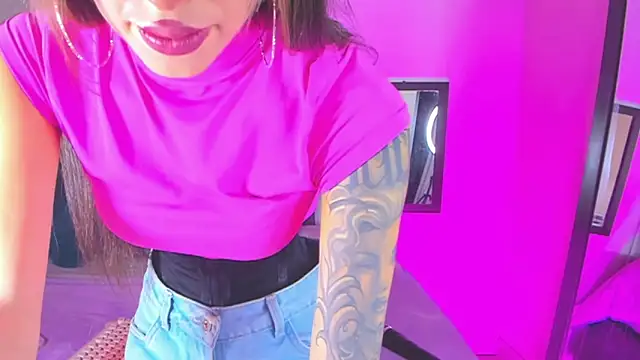 Snapshot of Andrea_flow chatting on March 2, 1:29 pm Andrea flow online show from March 2, 1:29 pm