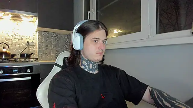 Snapshot of _torfin_ chatting on December 1, 8:31 pm torfin online show from December 1, 8:31 pm