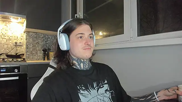 Snapshot of _torfin_ chatting on December 10, 10:58 pm torfin online show from December 10, 10:58 pm