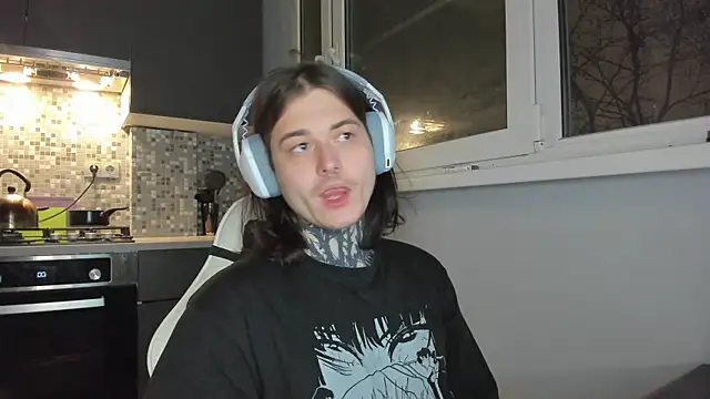 Snapshot of _torfin_ chatting on December 18, 9:18 pm torfin online show from December 18, 9:18 pm