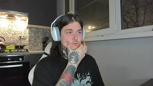 Snapshot of _torfin_ chatting on December 19, 12:24 am torfin online show from December 19, 12:24 am