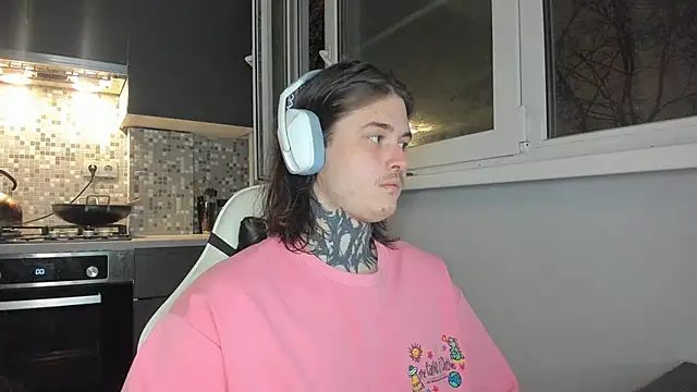 Snapshot of _torfin_ chatting on December 20, 10:11 pm torfin online show from December 20, 10:11 pm