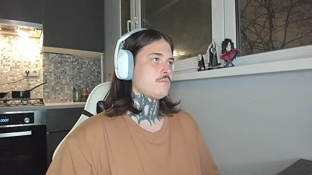 Snapshot of _torfin_ chatting on February 15, 7:06 pm torfin online show from February 15, 7:06 pm