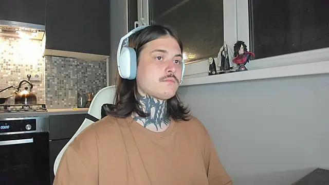 Snapshot of _torfin_ chatting on February 15, 10:10 pm torfin online show from February 15, 10:10 pm