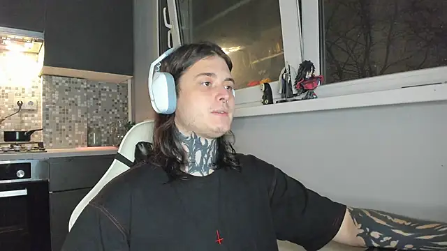 Snapshot of _torfin_ chatting on March 3, 8:00 pm torfin online show from March 3, 8:00 pm