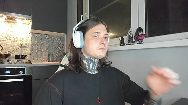 Snapshot of _torfin_ chatting on March 4, 12:29 am torfin online show from March 4, 12:29 am