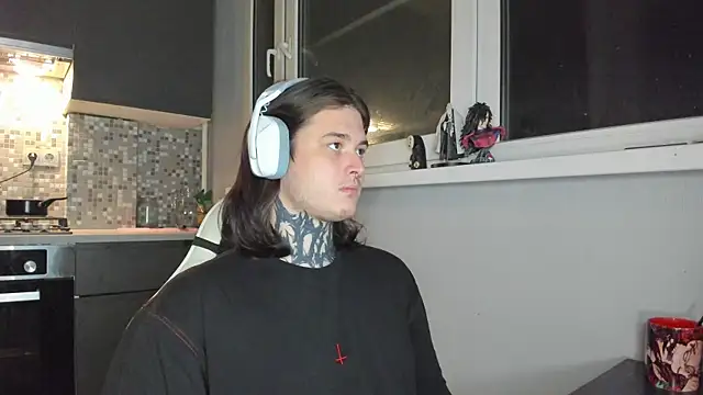 Snapshot of _torfin_ chatting on March 4, 8:38 pm torfin online show from March 4, 8:38 pm