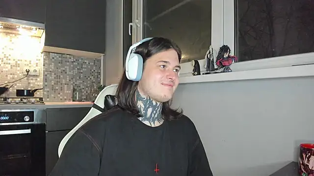 Snapshot of _torfin_ chatting on March 5, 2:46 am torfin online show from March 5, 2:46 am