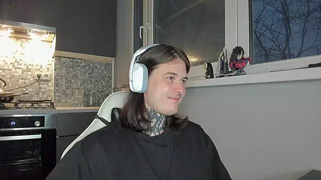 Snapshot of _torfin_ chatting on March 12, 4:24 pm torfin online show from March 12, 4:24 pm