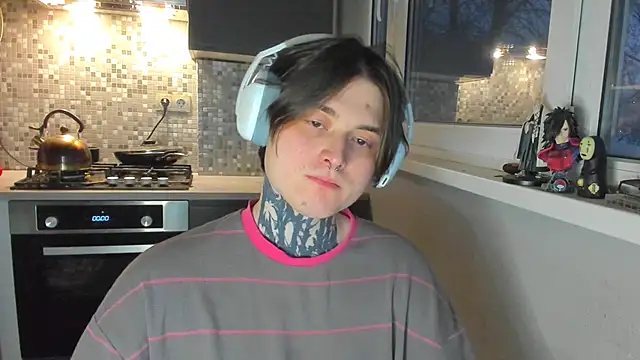 Snapshot of _torfin_ chatting on February 5, 5:23 am torfin online show from February 5, 5:23 am