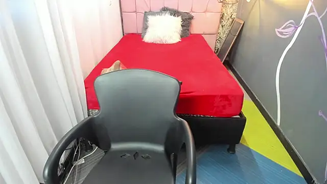 EmmaaEvans  online show from January 20, 12:07 pm
