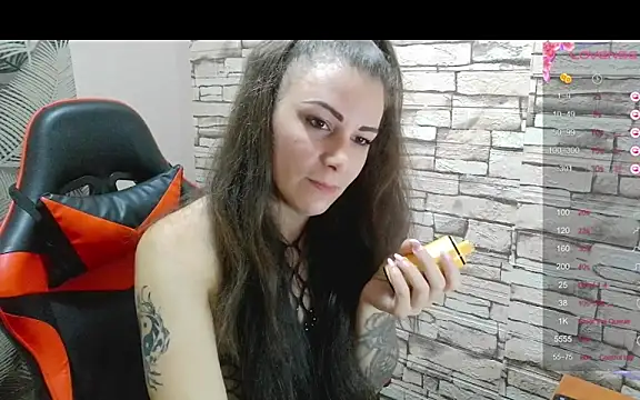 Snapshot of Catbaby32 chatting on November 17, 9:42 pm Catbaby32 online show from November 17, 9:42 pm