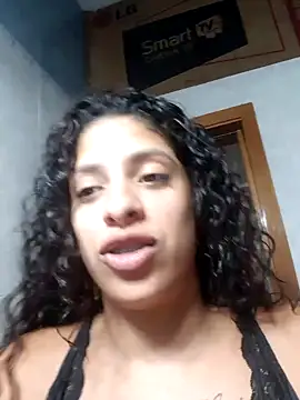 Snapshot of Shura_xxxBig chatting on March 2, 12:42 am Shura xxxBig online show from March 2, 12:42 am