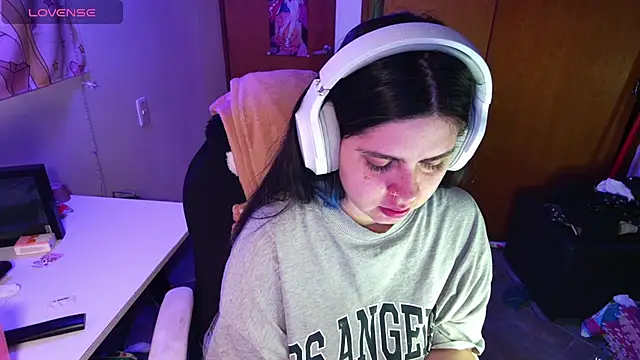 Vallolet Spencer online show from January 12, 5:34 am